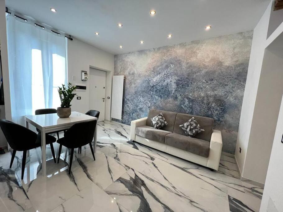 Appartamento Luxury Carrara Milán Exterior foto